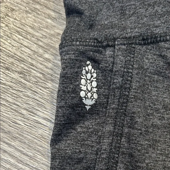 FP Movement by Free People Infinity Cutout Yoga Leggings Charcoal Gray Size S - Picture 8 of 10